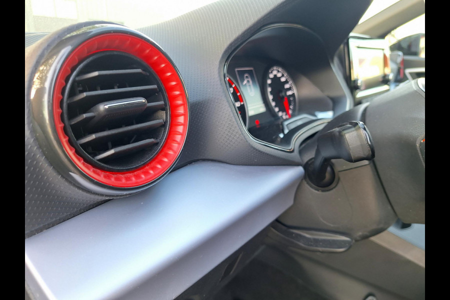 Seat Ibiza 1.0 EcoTSI FR | Climate | CC | Apple Carplay/ Android Auto | LED | 17" LM velgen |