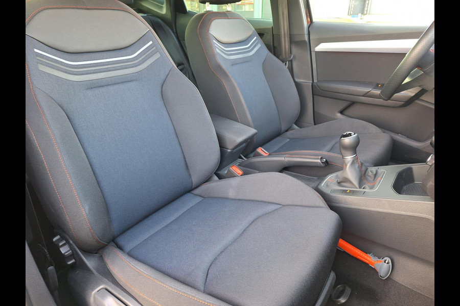 Seat Ibiza 1.0 EcoTSI FR | Climate | CC | Apple Carplay/ Android Auto | LED | 17" LM velgen |