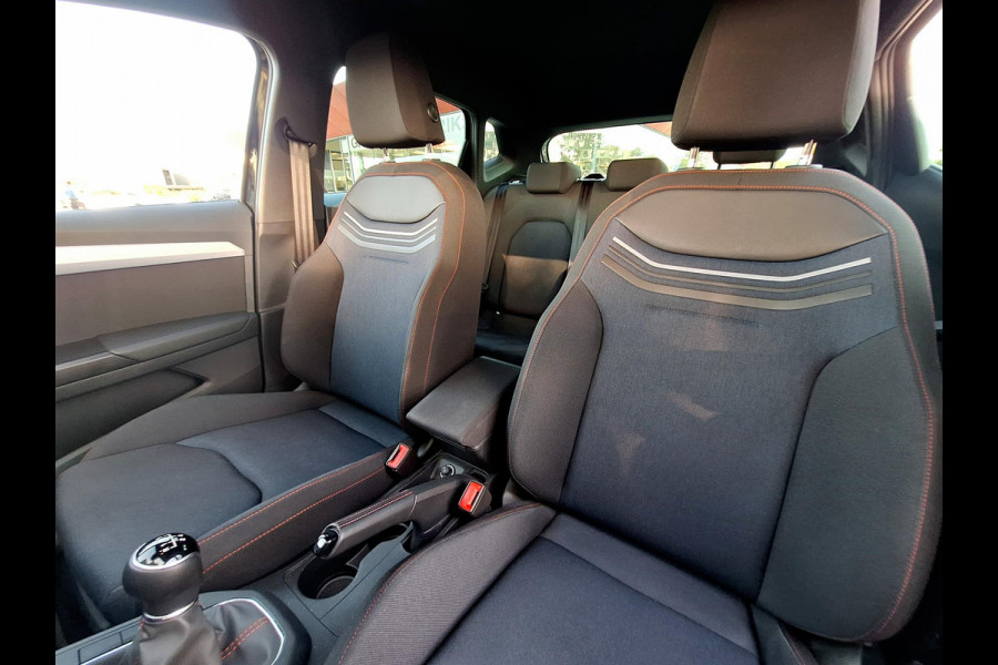 Seat Ibiza 1.0 EcoTSI FR | Climate | CC | Apple Carplay/ Android Auto | LED | 17" LM velgen |