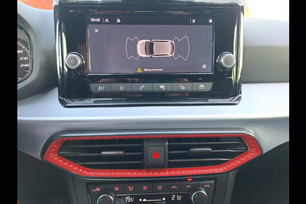 Seat Ibiza 1.0 EcoTSI FR | Climate | CC | Apple Carplay/ Android Auto | LED | 17" LM velgen |