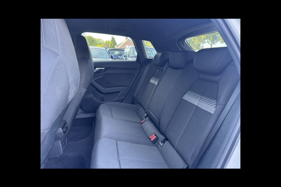 Audi A3 Sportback 35 TFSI Business edition-DealerOnderhouden
