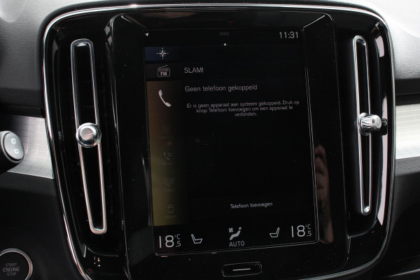 Volvo XC40 1.5 T5 Plug-in hybrid Plus Bright Navigatie Climate Control Adaptive Cruise Control  18"LMV Camera Parkeer sensoren Led