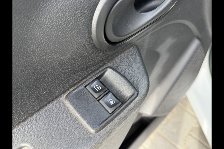 Dacia Dokker BWJ 2019 | 1.5 dCi 75 Essential | TREKHAAK | SCHUIF DEUR RECHTS | BLUE TOOTH | EL PAKKET |