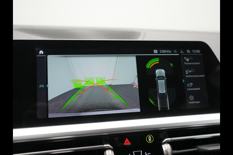 BMW 3 Serie Touring 320e xDrive Sportline PHEV 204pk Dealer O.H | SOH 88,1% | Trekhaak Af Fabriek | Camera | Laser LED | Cruise Control | Lederen Sportstoelen Verwarmd | Keyless | Sfeerverlichting | Apple Carplay | BLIS | Virtual | Navigatie | DAB | 18"L. Plug In Hybrid |