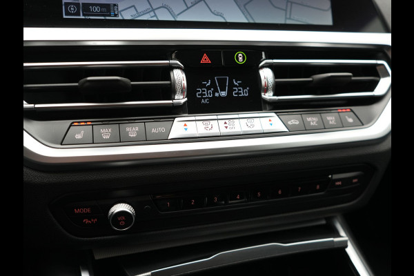 BMW 3 Serie Touring 320e xDrive Sportline PHEV 204pk Dealer O.H | SOH 88,1% | Trekhaak Af Fabriek | Camera | Laser LED | Cruise Control | Lederen Sportstoelen Verwarmd | Keyless | Sfeerverlichting | Apple Carplay | BLIS | Virtual | Navigatie | DAB | 18"L. Plug In Hybrid |