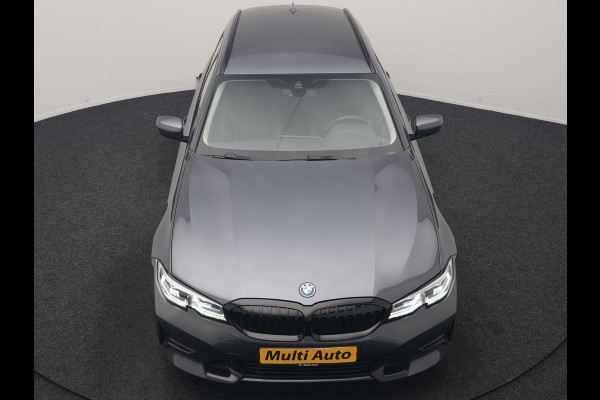 BMW 3 Serie Touring 320e xDrive Sportline PHEV 204pk Dealer O.H | SOH 88,1% | Trekhaak Af Fabriek | Camera | Laser LED | Cruise Control | Lederen Sportstoelen Verwarmd | Keyless | Sfeerverlichting | Apple Carplay | BLIS | Virtual | Navigatie | DAB | 18"L. Plug In Hybrid |
