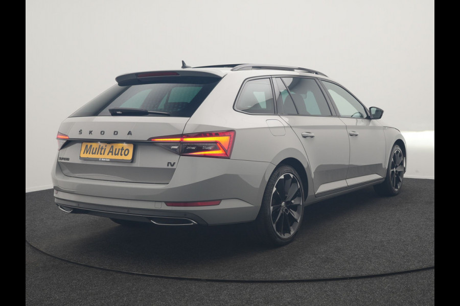 Škoda Superb Combi 1.4 TSI iV Sportline Business PHEV 218pk Dealer O.H. | SOH 91,2% | Panodak | Adaptive Cruise | Camera | Canton Audio | Alcantara Sportstoelen Memory & Verwarmd | Sfeerverlichting | Keyless | BLIS | Stuur Verwarmd | Apple Carplay | Crystal LED | Navigatie | Plug In Hybrid |