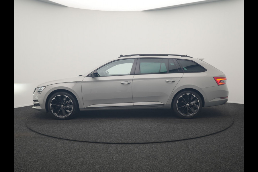 Škoda Superb Combi 1.4 TSI iV Sportline Business PHEV 218pk Dealer O.H. | SOH 91,2% | Panodak | Adaptive Cruise | Camera | Canton Audio | Alcantara Sportstoelen Memory & Verwarmd | Sfeerverlichting | Keyless | BLIS | Stuur Verwarmd | Apple Carplay | Crystal LED | Navigatie | Plug In Hybrid |