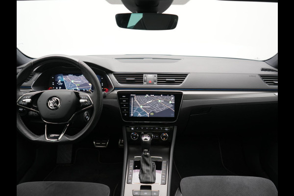 Škoda Superb Combi 1.4 TSI iV Sportline Business PHEV 218pk Dealer O.H. | SOH 91,2% | Panodak | Adaptive Cruise | Camera | Canton Audio | Alcantara Sportstoelen Memory & Verwarmd | Sfeerverlichting | Keyless | BLIS | Stuur Verwarmd | Apple Carplay | Crystal LED | Navigatie | Plug In Hybrid |