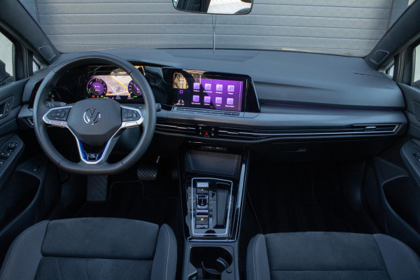 Volkswagen Golf 1.4 eHybrid R-Line Pano IQ Harman Kardon Memory Stoelmassage Carplay
