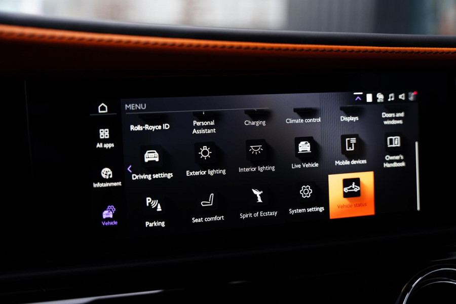Rolls-Royce Spectre AWD / Two Tone Interior + Exterior