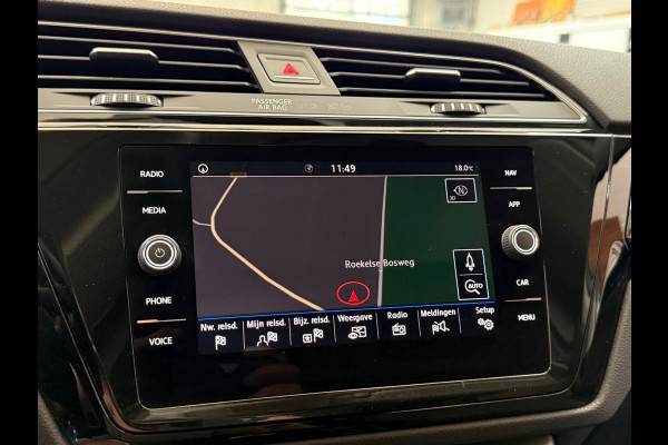 Volkswagen Touran 1.2 TSI Comfortline Business 7p | 7-Persoons | ErgoActive | Massage | ACC | Camera | Navi | CarPlay