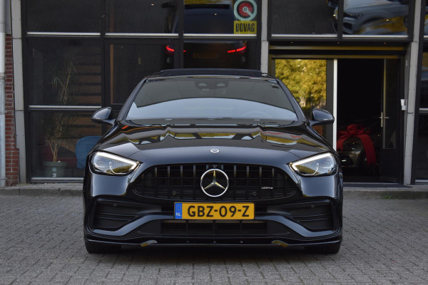 Mercedes-Benz C-Klasse 300 4MATIC AMG Pano 360C Keyless 20" Trekhaak