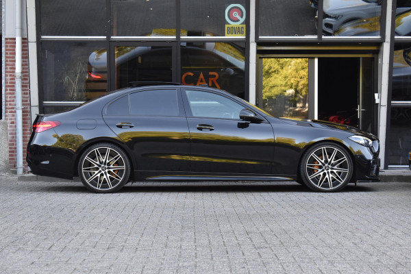Mercedes-Benz C-Klasse 300 4MATIC AMG Pano 360C Keyless 20" Trekhaak