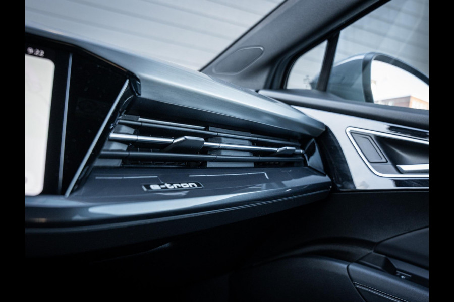Audi Q4 e-tron 45 S Edition 82 kWh 3x S-Line l RS stoel l Elek. Stoel l ACC