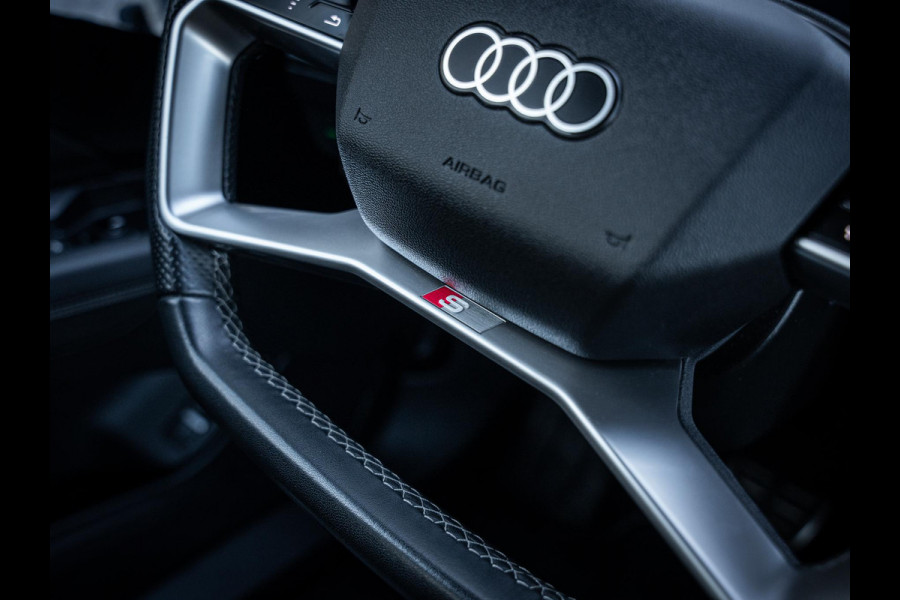 Audi Q4 e-tron 45 S Edition 82 kWh 3x S-Line l RS stoel l Elek. Stoel l ACC