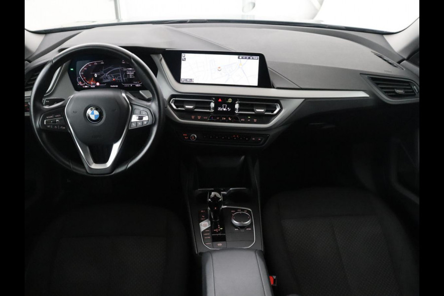BMW 2 Serie Gran Coupé 218i | Apple Carplay | LED | Navigatie | Parkeerhulp |