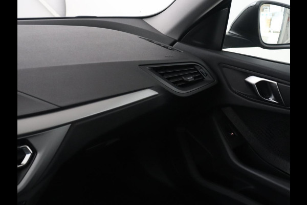 BMW 2 Serie Gran Coupé 218i | Apple Carplay | LED | Navigatie | Parkeerhulp |
