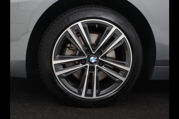 BMW 2 Serie Gran Coupé 218i | Apple Carplay | LED | Navigatie | Parkeerhulp |