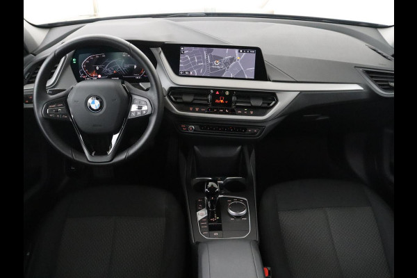 BMW 1-serie 118i | Apple Carplay | LED | Navigatie | Automaat |