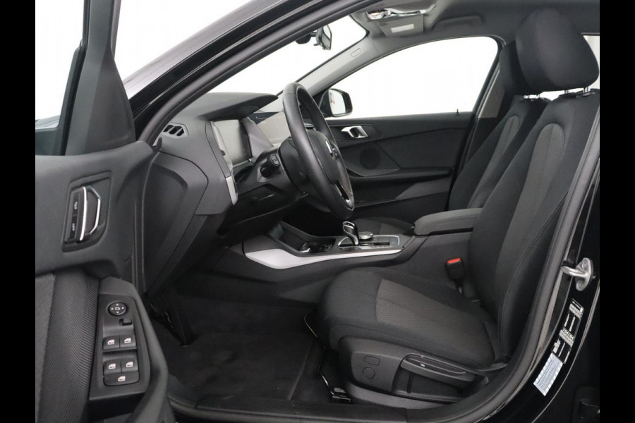 BMW 1-serie 118i | Apple Carplay | LED | Navigatie | Automaat |