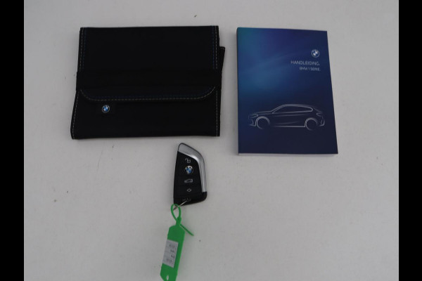 BMW 1-serie 118i | Apple Carplay | LED | Navigatie | Automaat |