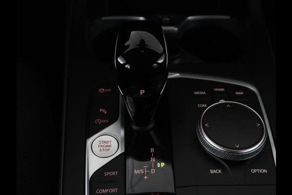 BMW 1-serie 118i | Apple Carplay | LED | Navigatie | Automaat |
