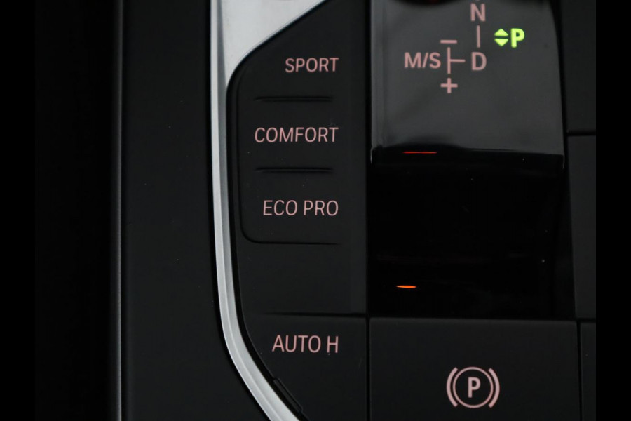 BMW 1-serie 118i | Apple Carplay | LED | Navigatie | Automaat |