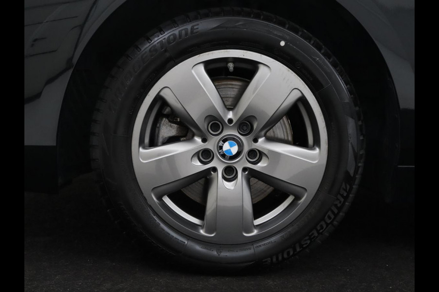 BMW 1-serie 118i | Apple Carplay | LED | Navigatie | Automaat |