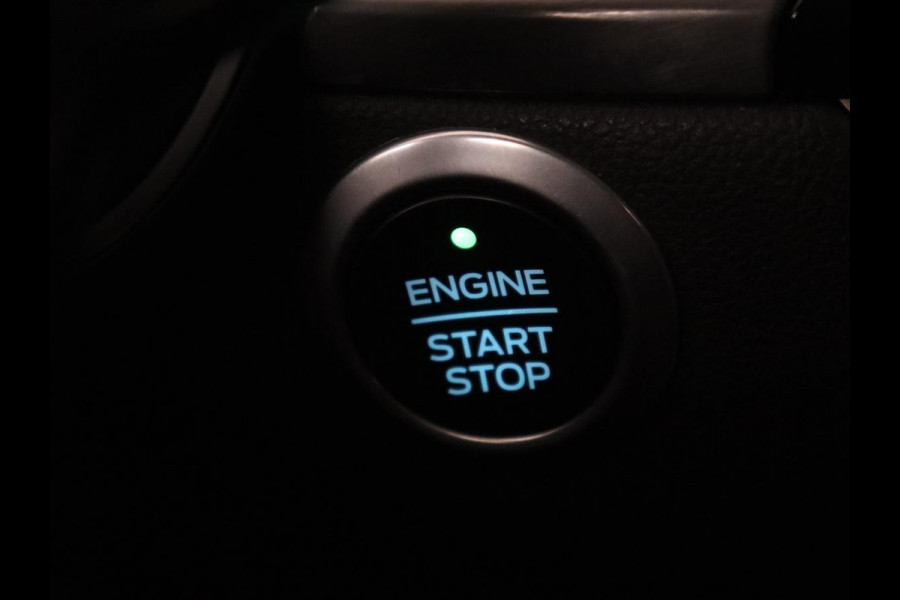 Ford Kuga 2.5 PHEV ST-Line X | SOH 85,7 % | Trekhaak | Navigatie | LED | Apple Carplay | Pano.Dak |