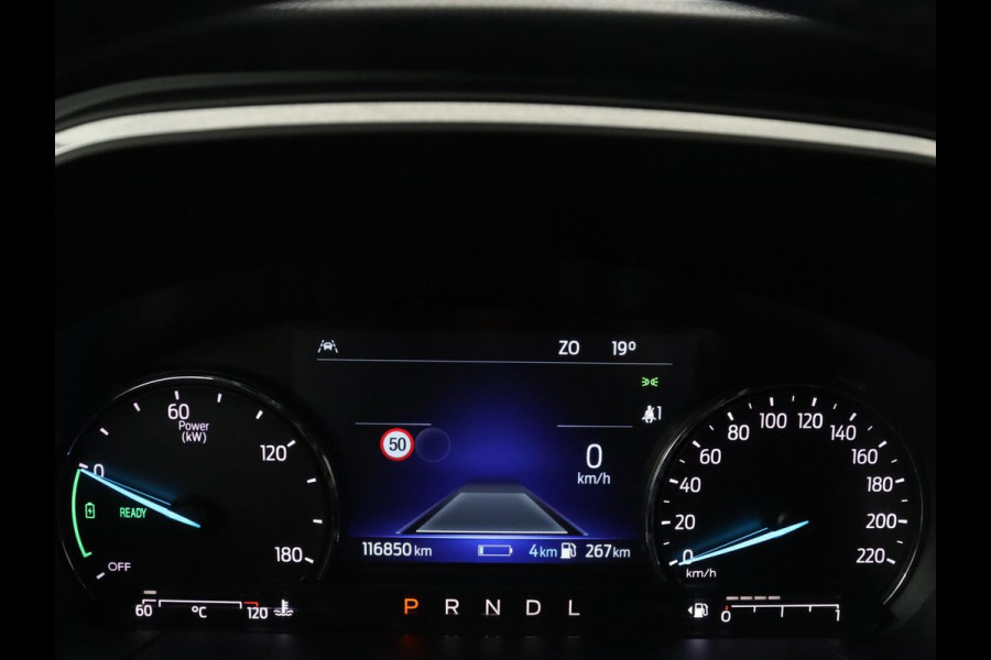 Ford Kuga 2.5 PHEV ST-Line X | SOH 85,7 % | Trekhaak | Navigatie | LED | Apple Carplay | Pano.Dak |