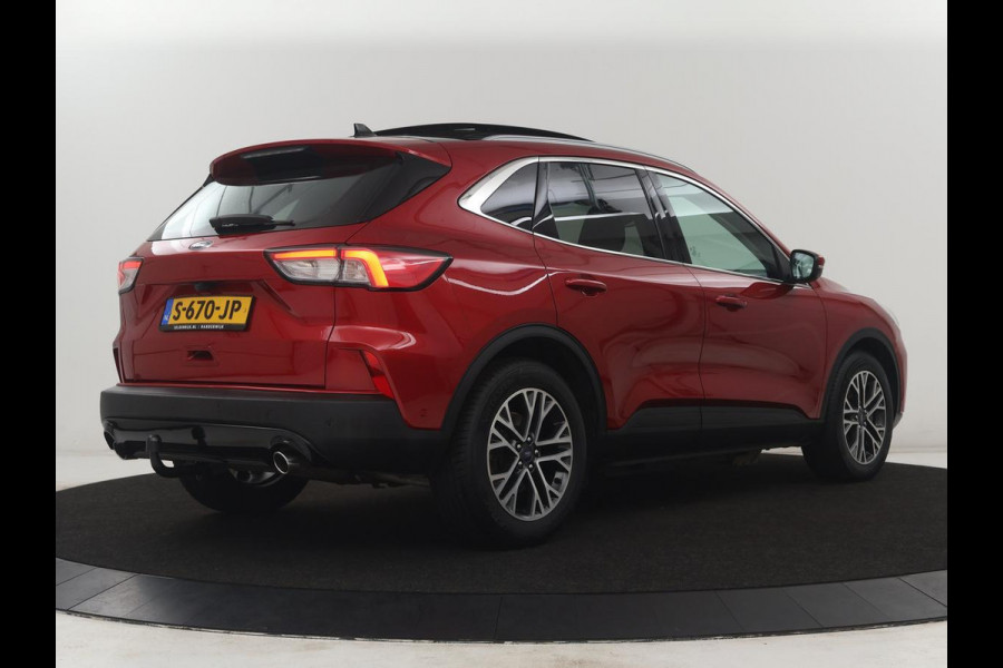 Ford Kuga 2.5 PHEV ST-Line X | SOH 85,7 % | Trekhaak | Navigatie | LED | Apple Carplay | Pano.Dak |