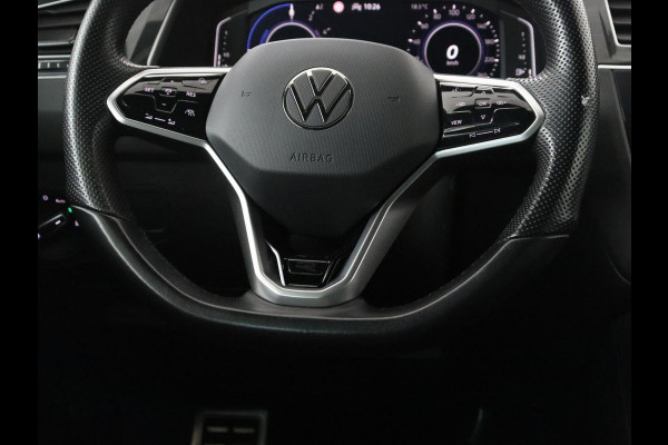Volkswagen Tiguan 1.5 eHybrid Edition 20 SOH 93,3 % | R-Line | Trekhaak | LED | Camera | Apple Carplay |
