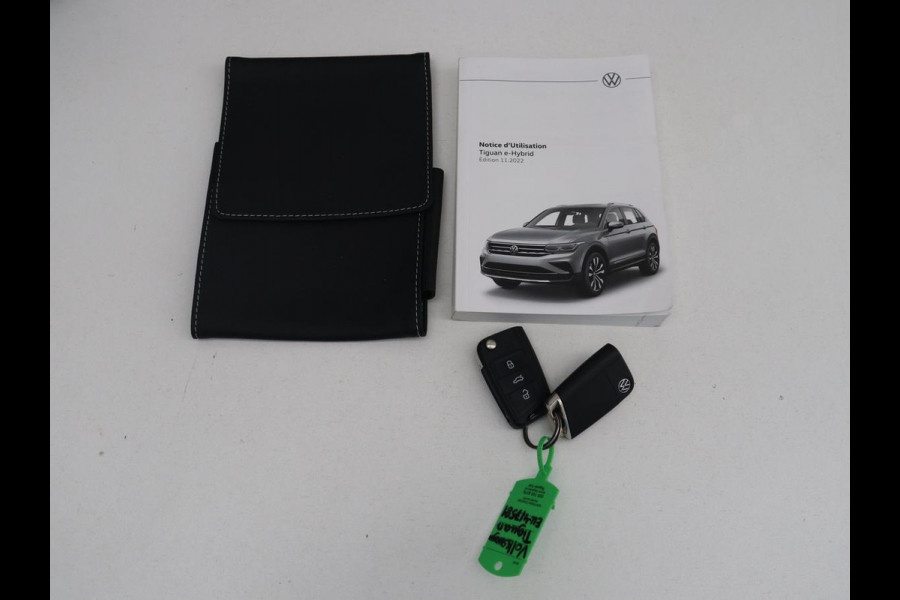 Volkswagen Tiguan 1.5 eHybrid Edition 20 SOH 93,3 % | R-Line | Trekhaak | LED | Camera | Apple Carplay |
