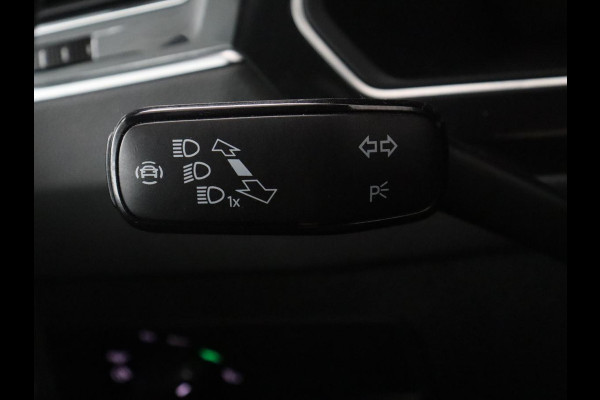 Volkswagen Tiguan 1.5 eHybrid Edition 20 SOH 93,3 % | R-Line | Trekhaak | LED | Camera | Apple Carplay |