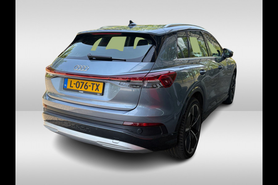 Audi Q4 e-tron 40 Launch edition Advanced Plus 77 kWh / Trekhaak / Panoramadak / Camera / Sonos Audio / Keyless / 21'' / Matrix LED / Stoelverwarming / Dodehoek / DAB / ACC