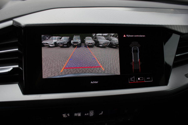 Audi Q4 e-tron 40 Launch edition Advanced Plus 77 kWh / Trekhaak / Panoramadak / Camera / Sonos Audio / Keyless / 21'' / Matrix LED / Stoelverwarming / Dodehoek / DAB / ACC