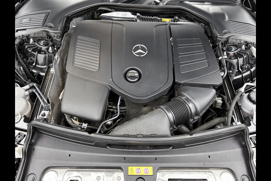 Mercedes-Benz C-Klasse Estate 300 e AMG Plug-In Hybride AMG Line | Premium Plus | Night Pakket | Panorama Schuif-Kanteldak | Alarm | Inclusief 24 maanden MB Certified garantie voor Europa.