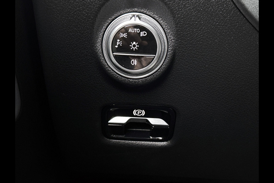 Mercedes-Benz C-Klasse Estate 300 e AMG Plug-In Hybride AMG Line | Premium Plus | Night Pakket | Panorama Schuif-Kanteldak | Alarm | Inclusief 24 maanden MB Certified garantie voor Europa.