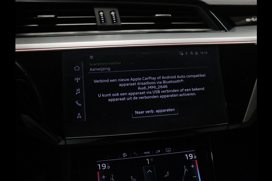 Audi e-tron 55 quattro edition 95 kWh [SCHUIFKANTELDAK, APPLE CARPLAY, ANDROID AUTO, STOELVERWARMING, ACHTERUITRIJCAMERA, ELEK. ACHTERKLEP, PDC V+A, CRUISE, CLIMATE, NAVIGATIE, NIEUWSTAAT]