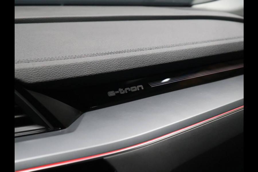 Audi e-tron 55 quattro edition 95 kWh [SCHUIFKANTELDAK, APPLE CARPLAY, ANDROID AUTO, STOELVERWARMING, ACHTERUITRIJCAMERA, ELEK. ACHTERKLEP, PDC V+A, CRUISE, CLIMATE, NAVIGATIE, NIEUWSTAAT]