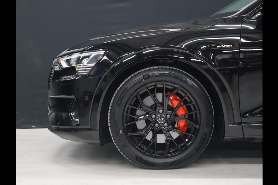 Audi e-tron 55 quattro edition 95 kWh [SCHUIFKANTELDAK, APPLE CARPLAY, ANDROID AUTO, STOELVERWARMING, ACHTERUITRIJCAMERA, ELEK. ACHTERKLEP, PDC V+A, CRUISE, CLIMATE, NAVIGATIE, NIEUWSTAAT]