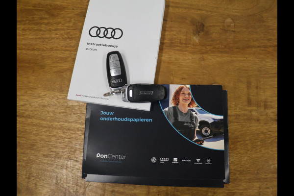 Audi e-tron 55 quattro edition 95 kWh [SCHUIFKANTELDAK, APPLE CARPLAY, ANDROID AUTO, STOELVERWARMING, ACHTERUITRIJCAMERA, ELEK. ACHTERKLEP, PDC V+A, CRUISE, CLIMATE, NAVIGATIE, NIEUWSTAAT]