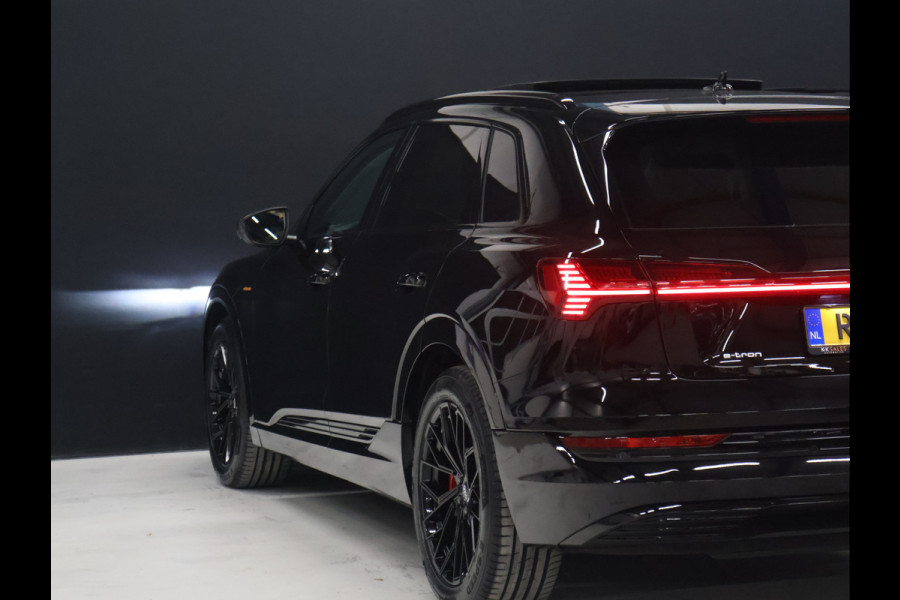 Audi e-tron 55 quattro edition 95 kWh [SCHUIFKANTELDAK, APPLE CARPLAY, ANDROID AUTO, STOELVERWARMING, ACHTERUITRIJCAMERA, ELEK. ACHTERKLEP, PDC V+A, CRUISE, CLIMATE, NAVIGATIE, NIEUWSTAAT]
