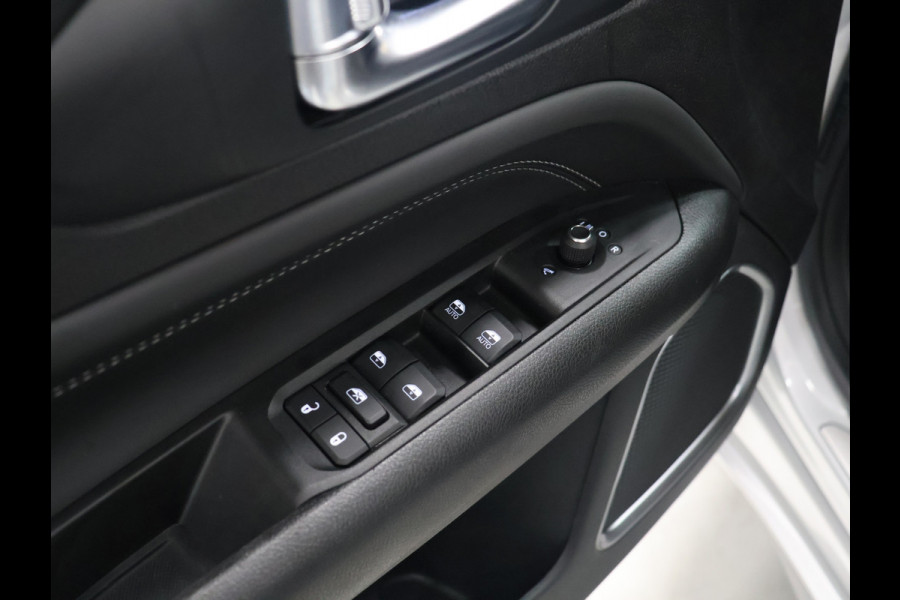 Jeep Compass 4xe 240 Plug-in Hybrid Electric S 4WD [APPLE CARPLAY, ANDROID, ELEKTRISCH VERSTELBARE STOELEN, ACHTERUITRIJCAMERA, CRUISE, PDC V+A, CLIMATE, DIGITAL DASH]