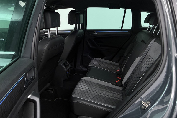 Volkswagen Tiguan 1.5 TSI R-Line Business+ (STOELVERWARMING, CRUISE ADAPTIEF, DIGITALE COCKPIT)