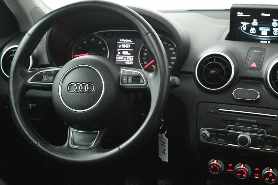 Audi A1 Sportback 1.0 TFSI Advance Sport (PANORAMADAK, STOELVERWARMING, NAVIGATIE)
