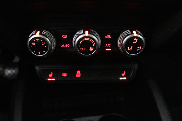 Audi A1 Sportback 1.0 TFSI Advance Sport (PANORAMADAK, STOELVERWARMING, NAVIGATIE)