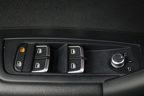 Audi A1 Sportback 1.0 TFSI Advance Sport (PANORAMADAK, STOELVERWARMING, NAVIGATIE)