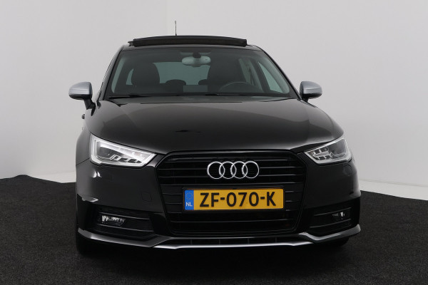 Audi A1 Sportback 1.0 TFSI Advance Sport (PANORAMADAK, STOELVERWARMING, NAVIGATIE)